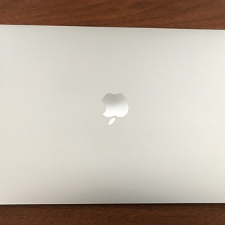 【お取引中】美品 MacBook Air 2020 8GB/SS...