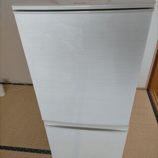 シャープ製ノンフロン冷凍冷蔵庫 SJ-D14C-W 2017年製 美品
