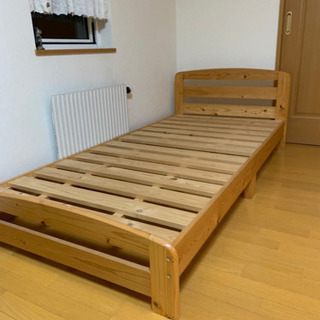 商談中となりました！木製シングルベッド　値下げしました！