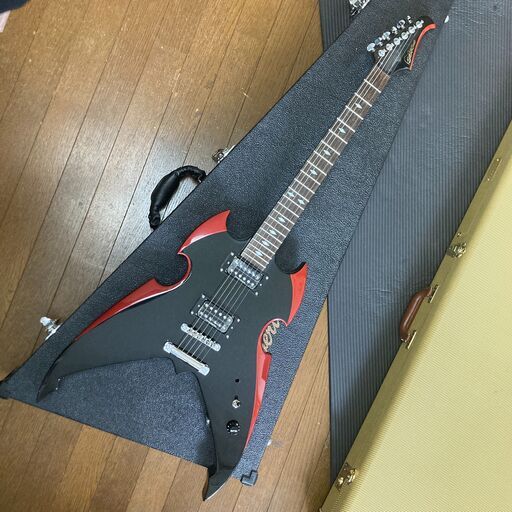 KISS　変形ギター（ジャンク品）