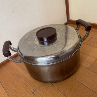 蒸し器にもなる大きめの鍋