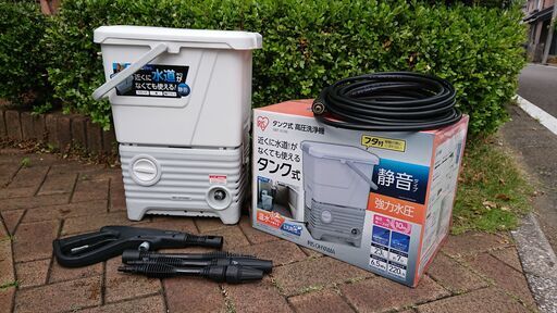 アイリスオーヤマ 高圧洗浄機 サイレント 温水対応 タンク式 場所を選ばす使用可能 SBT-512N