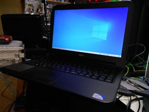 ノートパソコン DELL Inspiron  Windows10  Office2016付 本体使用時間約1500時間