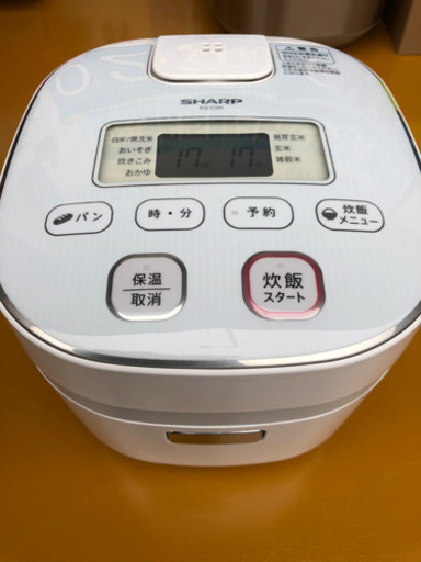 人気！シャープの黒厚釜球面炊きの3合炊飯器をお安くお譲りいたします！