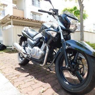 SUZUKI GSR250