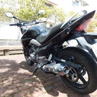 SUZUKI GSR250