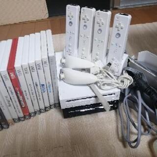 任天堂Wii 本体2台+リモコン4個+ソフト12本