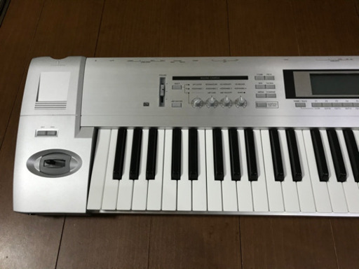 ★KORG コルグ TRITON Le76 76鍵 シンセサイザー キーボード★