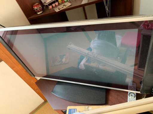 鹿児島市　HITACHI 37型テレビ