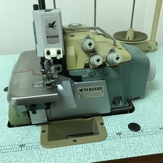 工業用ミシンとロックミシン