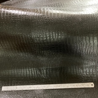 レザー半裁型押し