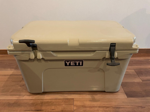 『 YETI 45 』クーラーボックス Tan45