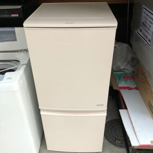 配送込み7000円❗️SHARP冷蔵庫137リットル2015年製‼️