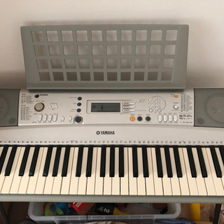 (決まりました)ヤマハの電子ピアノ(キーボード)　PSR-E303