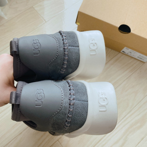 UGG ニュートラスニーカー 24cm