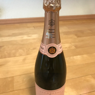 veuve clicquot rose champagne/750ml