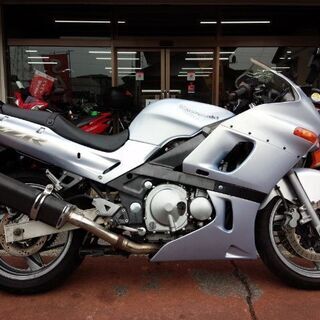 NO.3796　ＺＺＲ４００　Ｎ型　デルケヴィック２本出しカーボンマフラー付き　シルバーメタリック　☆彡 NO.3796 ZZR400 N型 デルケヴィック2本出しカーボンマフラー
