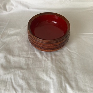 木製の菓子鉢