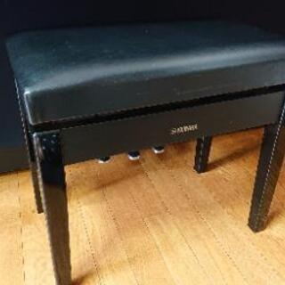 ヤマハ クラビノーバ
CLP-585PE　黒鏡面艶出し
88鍵盤