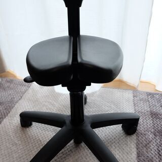 椅子 アーユルチェア オクトパス キャスター ayur chair 坐骨座り 姿勢 