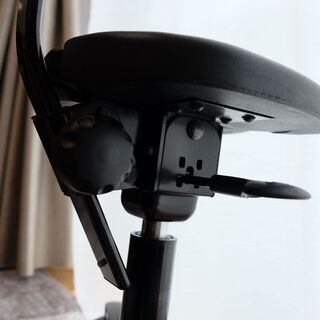 椅子 アーユルチェア オクトパス キャスター ayur chair 坐骨座り 姿勢 