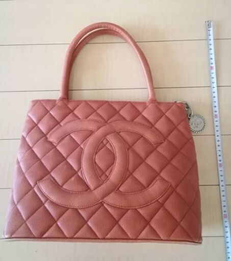 レッド【CHANEL】トートバッグ