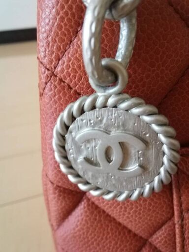 レッド【CHANEL】トートバッグ