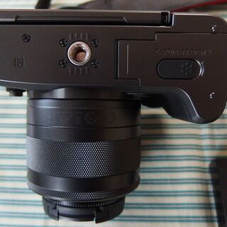 EOS M5 EF-M15-45 IS STM ＋ EF-M28mm F3.5 マクロ IS STM 美