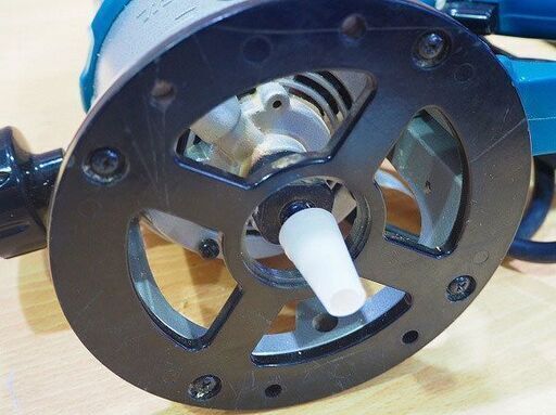 苫小牧バナナ】makita/マキタ 12mm 電動ルーター シャフトロック付き