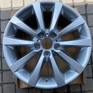 未使用品　ＢＭＷ純正Ｖスポーク３２８　１８インチ　１本　５シリーズ