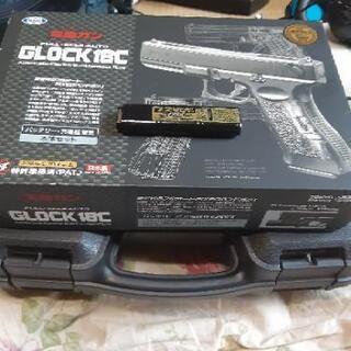 さらに値下げしました～激安～😃完動品～マルイ電動ハンドガングロック18C本体､箱説明書､100連マガジンx4、30連マガジンx4散弾マガジン､マガジンジョイント、バッテリー、充電器、エアガンケース､ゴーグル､BBローター155､フェイスガード、などのセット