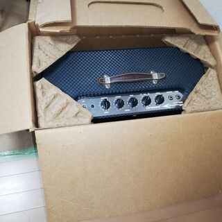 AMPEG　アンペグギター用　真空管アンプSJ-12T 　スーパージェット トレモロ／リバーブ搭載　フットスイッチ付き