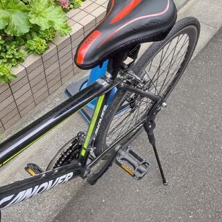 【取引中】クロスバイク　シマノ21段変速　エアロチューブ　アルミフレーム　タイヤ700×28C　適応身長160cm以上