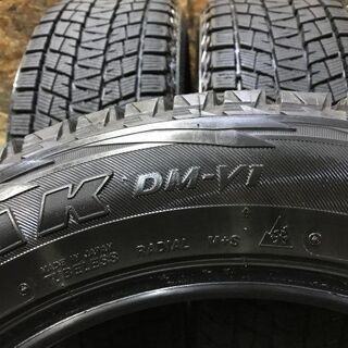BS BLIZZAK DM-V1 215/60R17 17インチ スタッドレス 4本 バリ溝 C-HR CR-V デュアリス RVR ジープコンパス等　(MTH103) クレジットカード QR決済可能