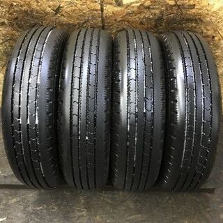BS R202 215/70R17.5 118/116L LT 17.5インチ トラックタイヤ 夏タイヤ 4本