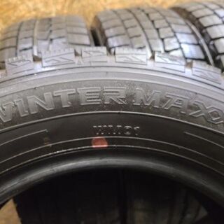 DUNLOP WINTER MAXX WM01 215/60R16 16インチ スタッドレス 4本 2018年製 バリ溝 エスティマ マークXジオ CX-3等　(MTE81) クレジットカード QR決済可能