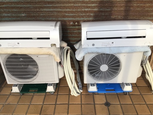多様な 2019年製　2018年　コロナルームエアコン冷暖房　2.2k 2台セット　配管付　取り付け相談あり エアコン