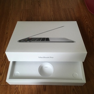 MacBook Pro 空箱
