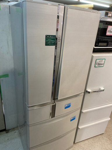 ファミリーサイズ冷蔵庫三菱520リットル