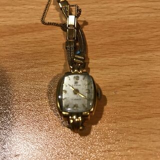 ピアース 腕時計 レディース 裏蓋 K18 750 刻印 14.7g スイス製 手巻き アンティーク PIERCE