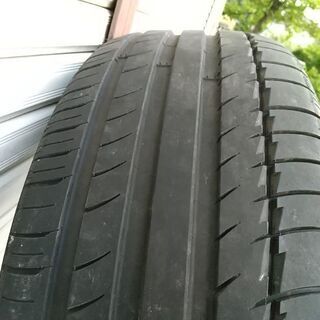 値下げしました。SUVスポーツタイヤミシュラン255/55r20