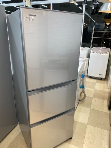 3ドア冷蔵庫 TOSHIBA GR-K33S 330L 2018年製　1か所パネルワレ有