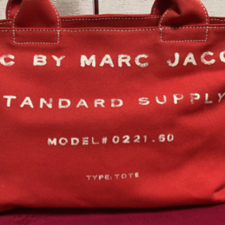 5MKO335 marc jacobs 大きめ ハンドバッグ 赤
