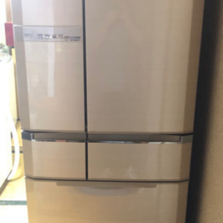 三菱電機 MITSUBISHI ELECTRIC MR-E62S-F [冷蔵庫（620L・フレンチドア） 光ビッグ フローラル]【配送設置込】