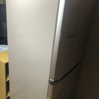 三菱電機 MITSUBISHI ELECTRIC MR-E62S-F [冷蔵庫（620L・フレンチドア） 光ビッグ フローラル]【配送設置込】 三菱電機 MITSUBISHI ELECTRIC MR-E62S-F [冷蔵庫（620L・フレンチドア