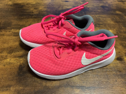Nike ナイキタンジュン キッズスニーカー17センチ あつ子 練馬の子供用品の中古あげます 譲ります ジモティーで不用品の処分