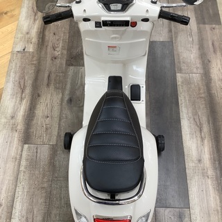 電動バイク　Vespa(ベスパ) ホワイトのご紹介です。