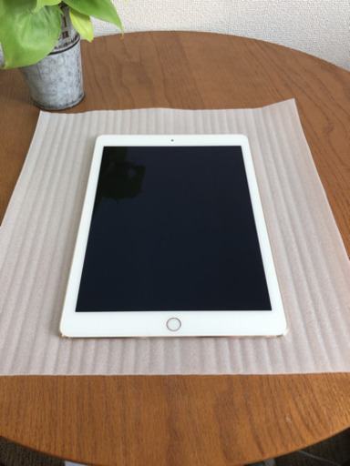 【●ご成約済●】iPad Air 2 Wi-Fiモデル 64GB MH182J/A ゴールド