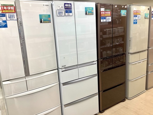 6ヵ月保証付！2017年製 MITSUBISHI(三菱)の6ドア冷蔵庫「MR-WX52C-W」