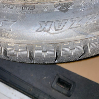 ブリザック スタッドレスタイヤ